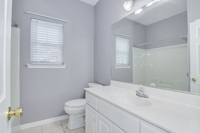 Building Photo - 4 Bedroom 2 Bath in Evans