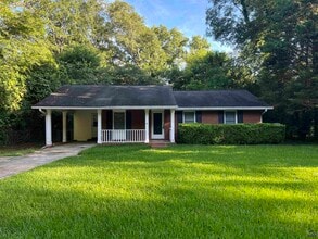 Building Photo - 850 Green Oak Terrace