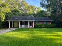 Building Photo - 850 Green Oak Terrace