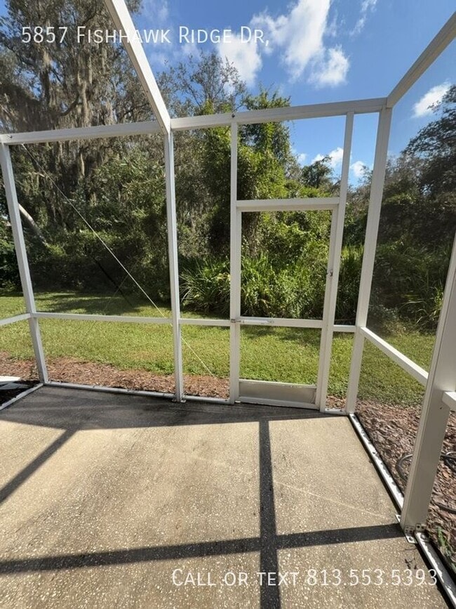 Building Photo - 5857 Fishhawk Ridge Dr