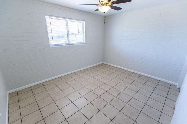 Building Photo - 1309 N Arbor Ave