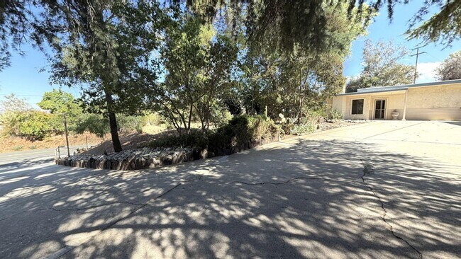 Building Photo - 5000 Mill Creek Rd