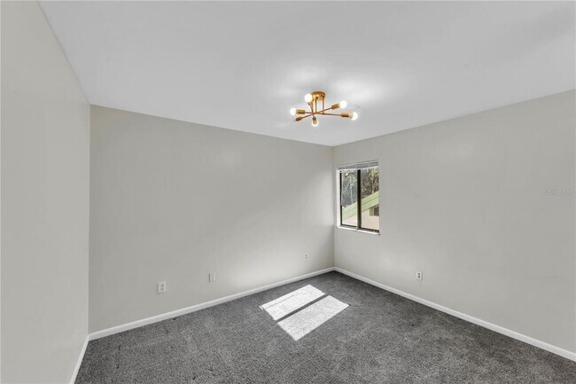 Building Photo - 4114 Pinelake Ln