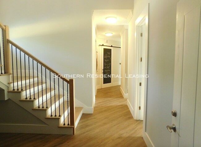 Building Photo - 16600 Innerarity Point Rd