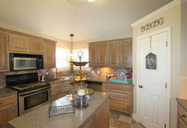 Building Photo - 3101 103rd St