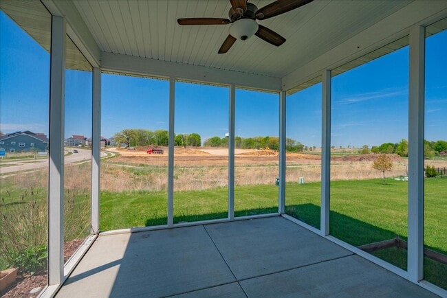 Building Photo - 604 Burnt Sienna Dr
