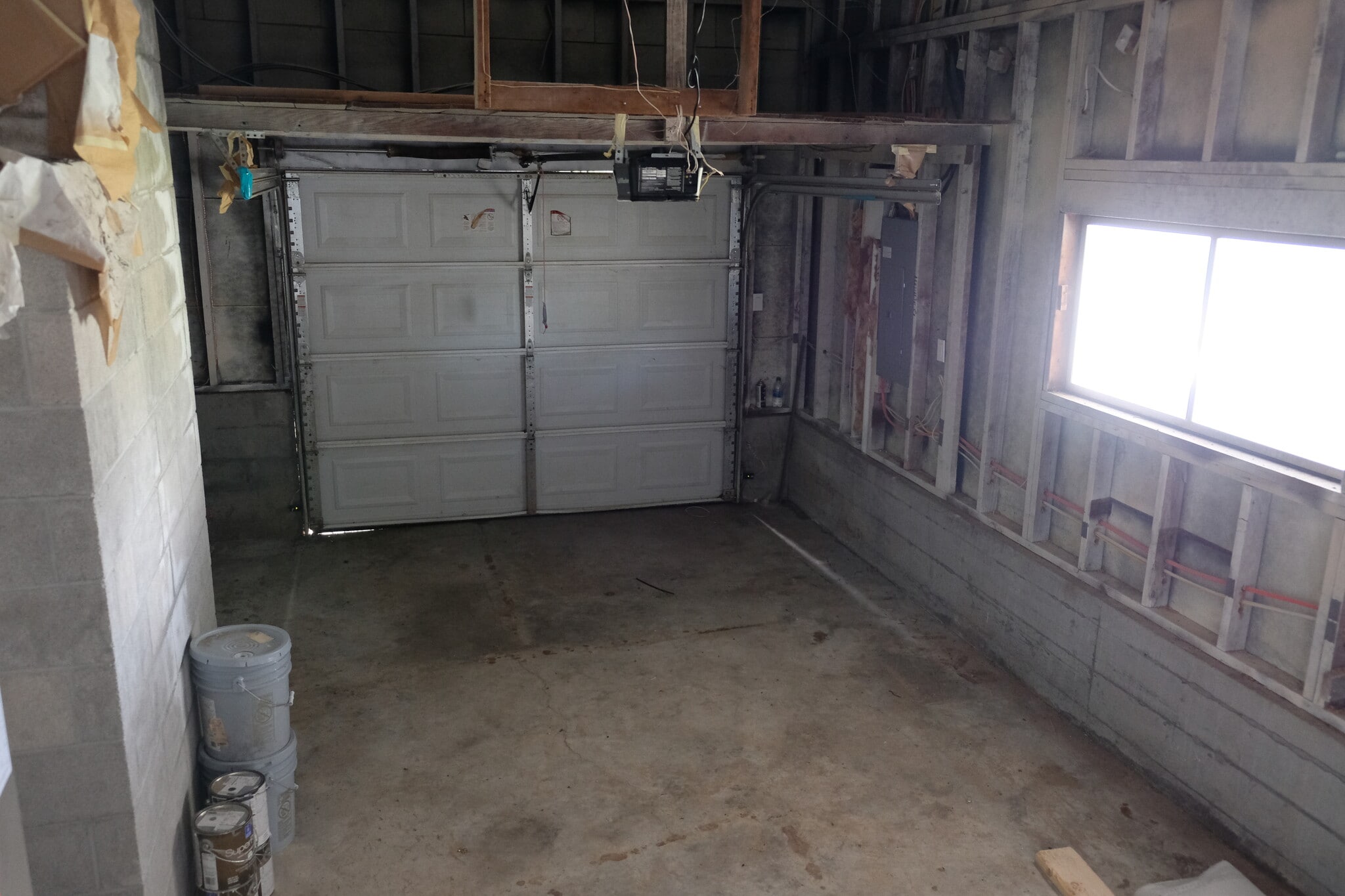 1 car garage - 6114 S 126th Pl