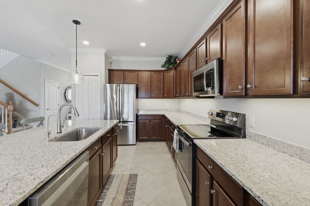 Building Photo - 11924 Arbor Trace Dr