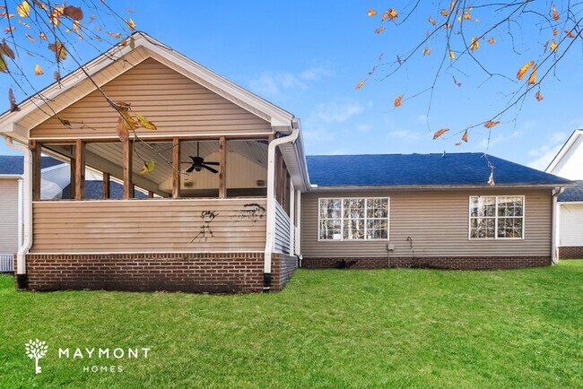 Building Photo - Refreshing Natural Light & Updated Home