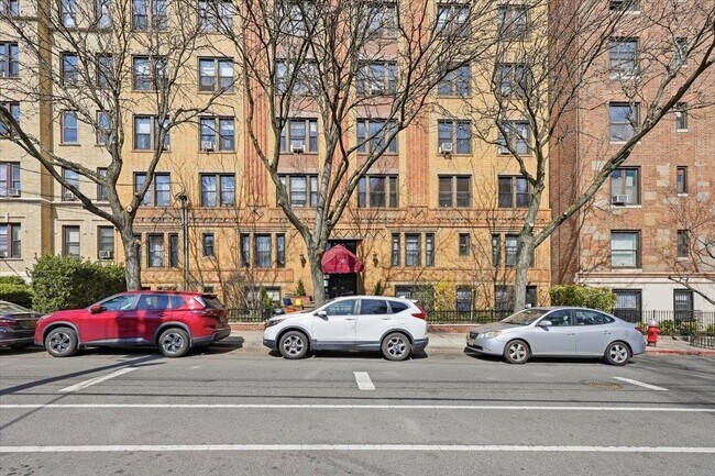 Building Photo - 56 Glenwood Ave