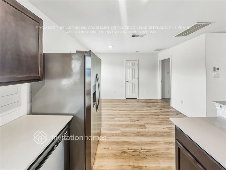 Building Photo - 22327 San Damiano St