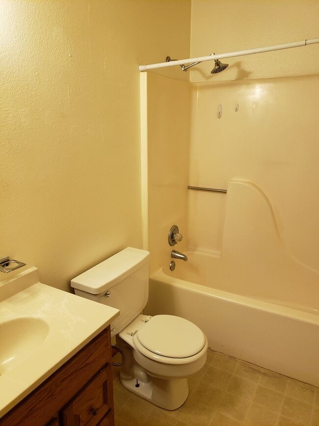 Building Photo - TRIPLE C - 921