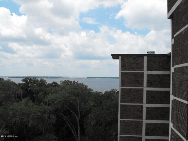 Building Photo - 6000 San Jose Blvd