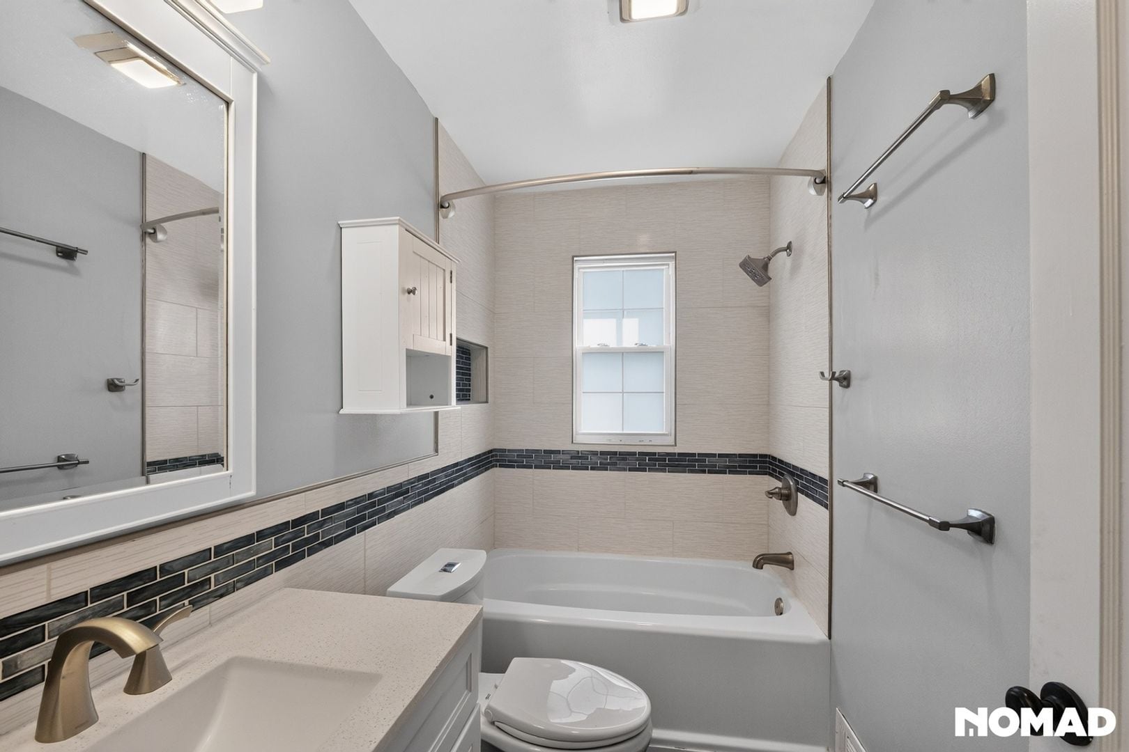 Building Photo - 442 Westshire Dr