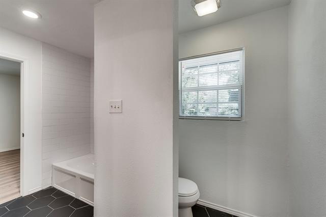 Building Photo - 3403 Sheffield Dr
