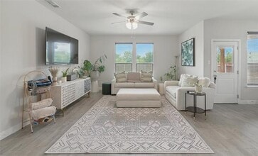 Building Photo - 712 Finchley Dr