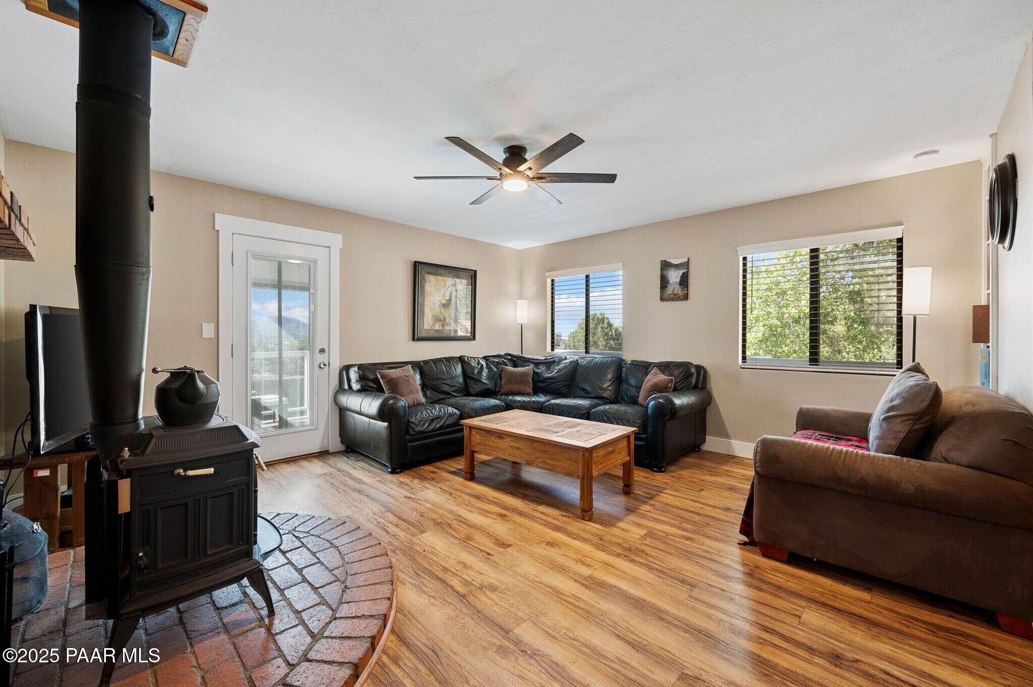 Building Photo - 510 S Skyview Dr