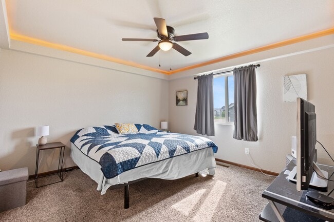 Building Photo - 4 BED | 3 BATH | DOUBLE GARAGE | RAPID VALLEY