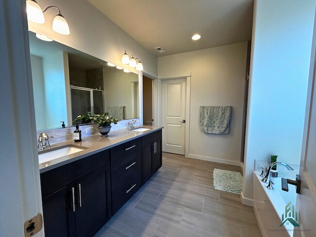 Building Photo - Premium 4-Bedroom, 3-Bathroom Home for Rent