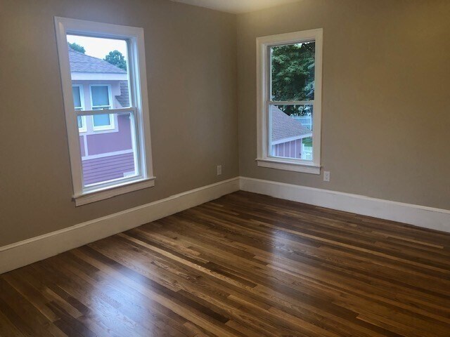 Building Photo - 15 Pearl St