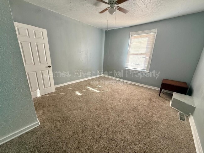 Building Photo - 900 Polk St