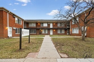 Building Photo - 22330 W Warren Ave