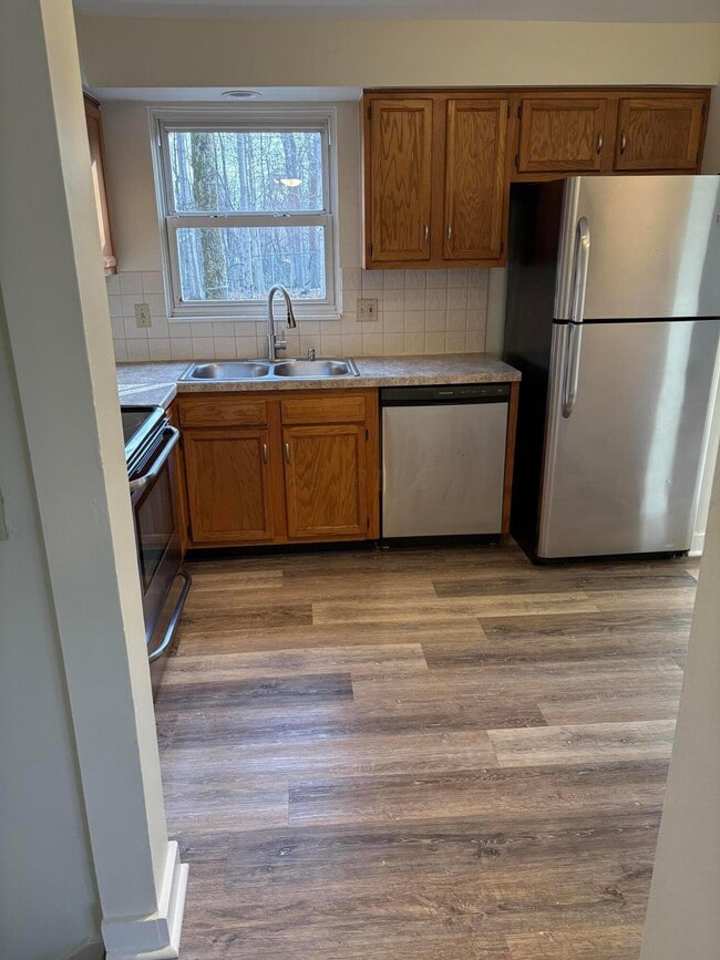 Building Photo - 4177 Camellia Ct