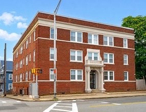 Building Photo - 119 Lewis St