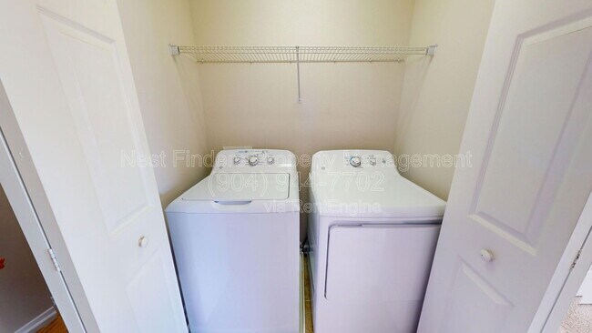 Building Photo - 8127 Summer Palm Ct