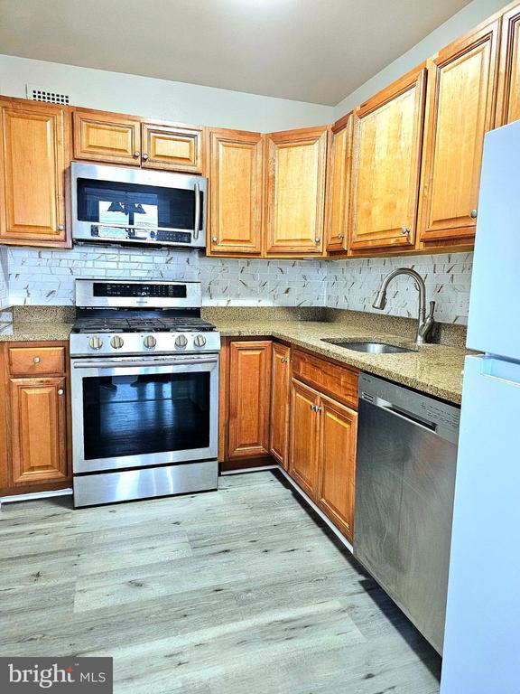 Building Photo - 301 N Beauregard St