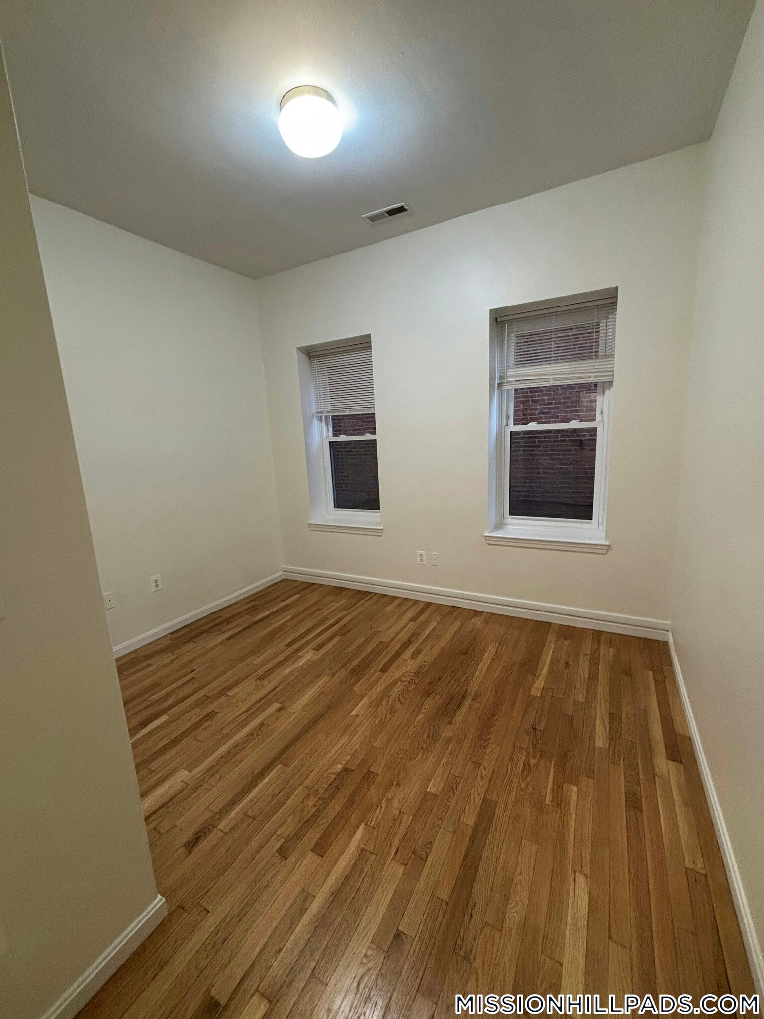 Building Photo - 1460 Tremont St