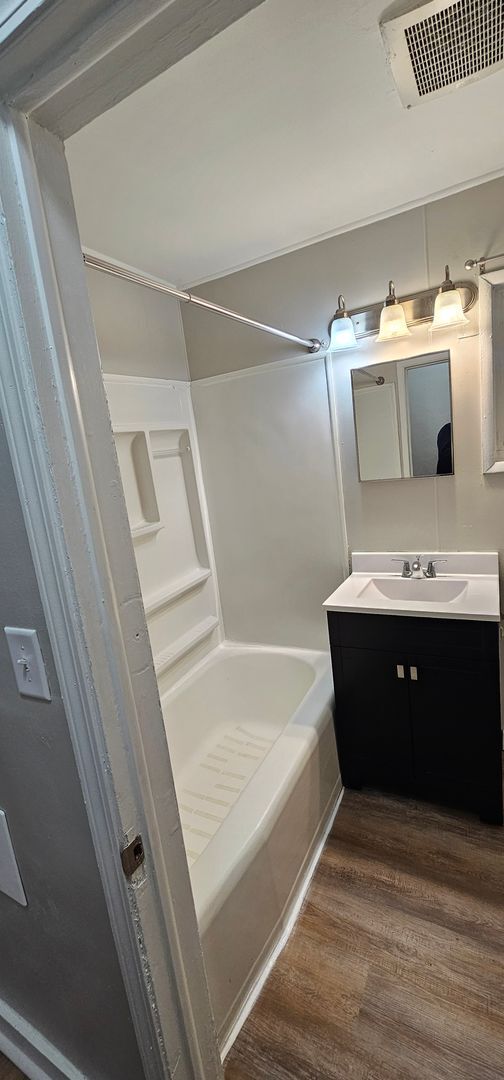Building Photo - A nicely remodeled 3-bedroom home