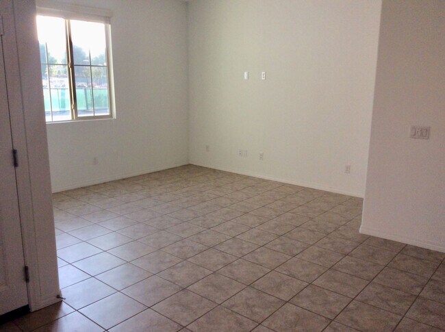 Building Photo - 2 Bedroom 1 Bath for rent in Loma Linda PLEASE READ DESCRIPTION