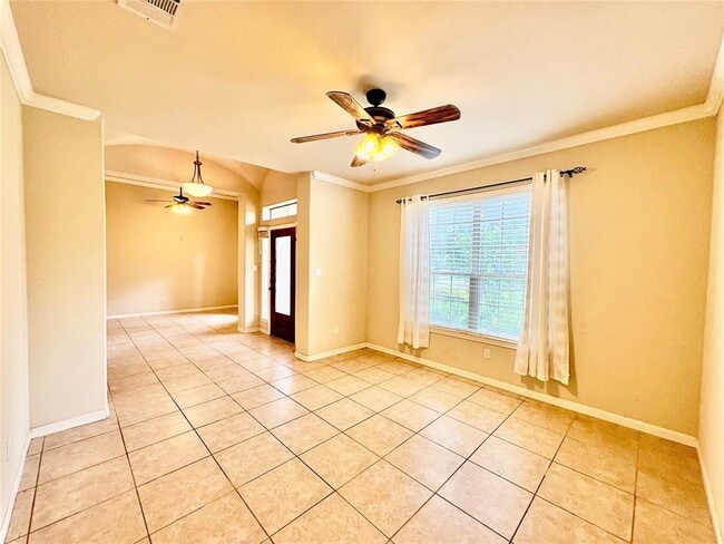 Building Photo - 15210 Falcon Dr