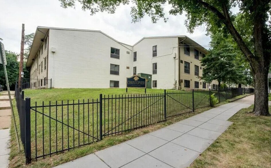 Building Photo - 3109 Naylor Rd SE