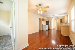 Building Photo - 1723 W Kings Hwy