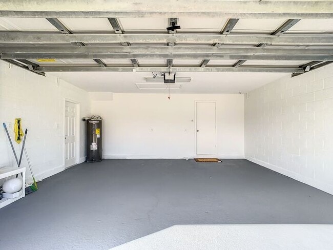 Building Photo - 1743 Corner Meadow Cir