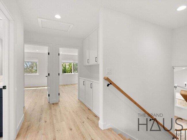 Building Photo - Goldenwest Estates Newly Renovated