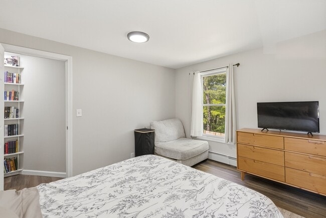 Building Photo - 80 Brickett St