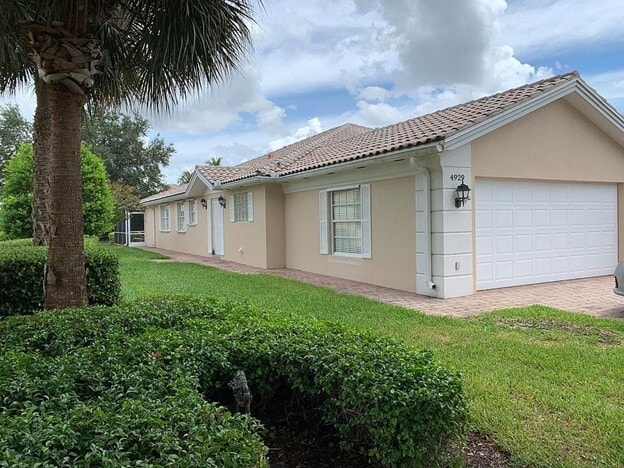 House - 4929 Kingston Way