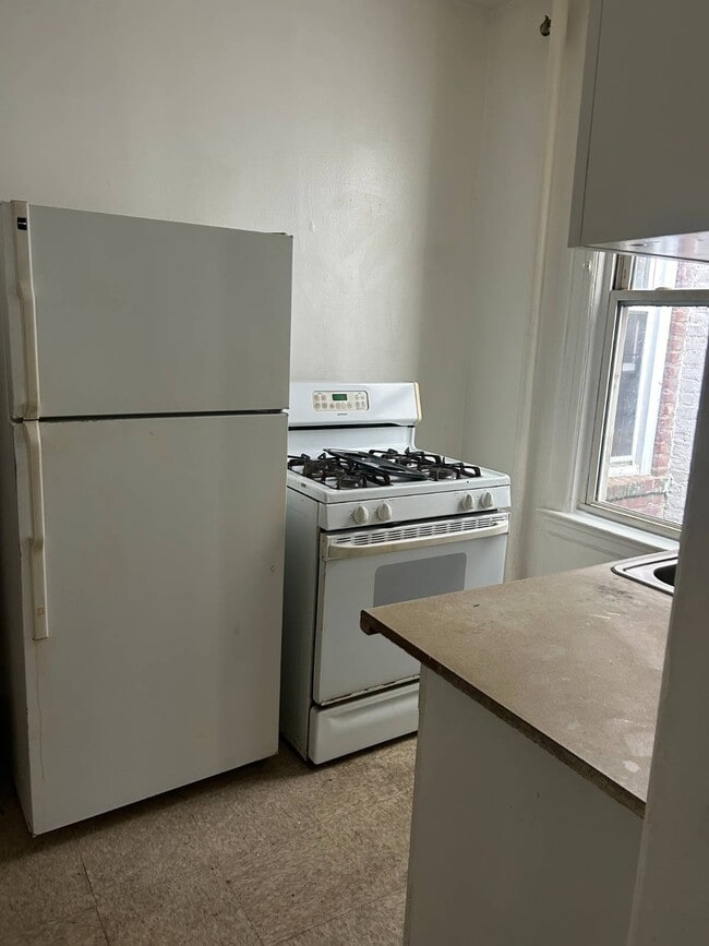 Building Photo - 4204 Avenue J