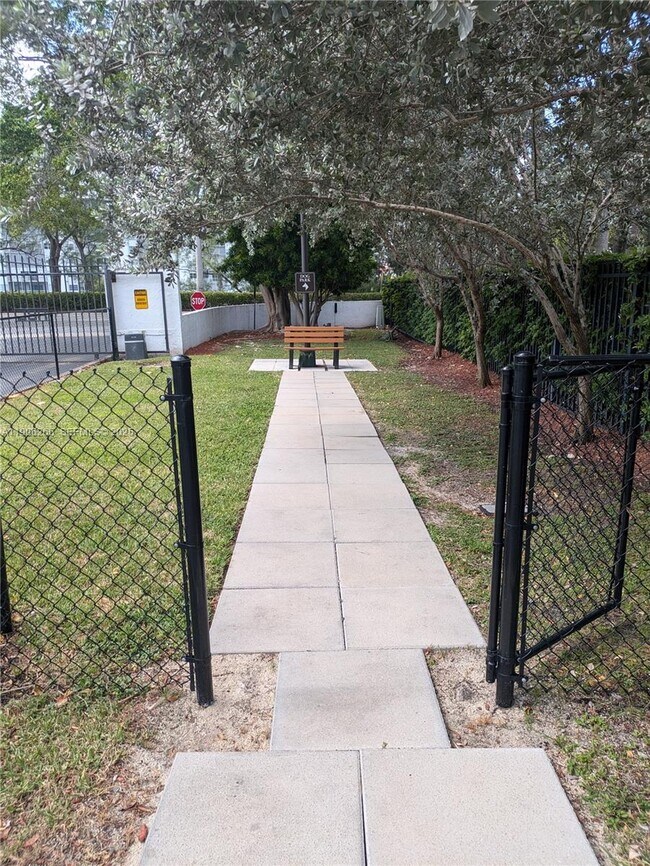 Building Photo - 300 Three Islands Boulevard