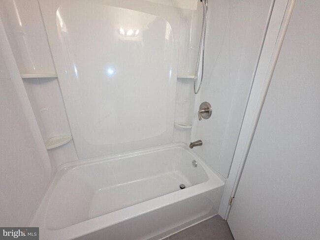 Building Photo - 5310 Rutland St