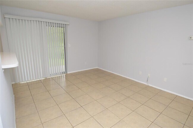 Building Photo - 8630 Mallard Reserve Dr