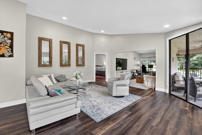 Building Photo - 15307 Strathearn Dr