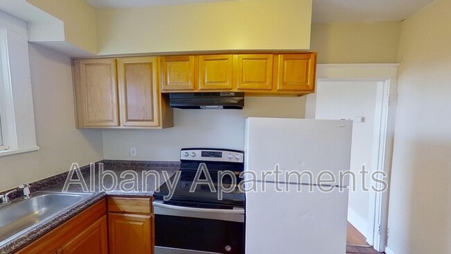 Building Photo - 469 Delaware Ave