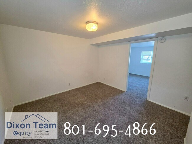Building Photo - 2868 S 625 W