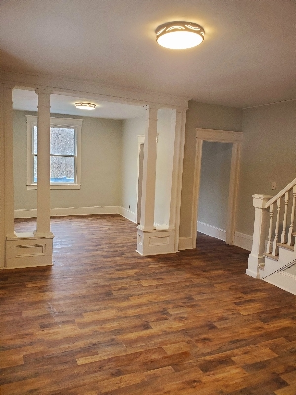 Building Photo - 64 Arch St