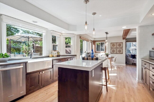 Building Photo - 8056 S Krameria Way