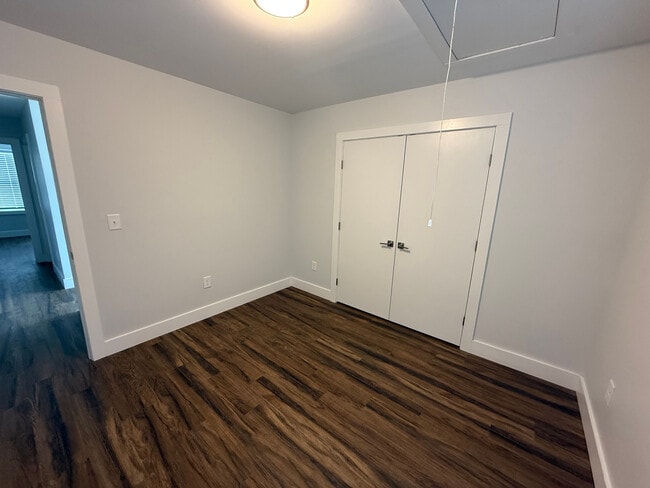 Building Photo - Room in House on S Alston Ave